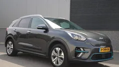 Grijs Gebruikt 2022 Kia e-Niro SUV | € 21.499 (Super prijs)
