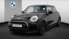 Zwart Gebruikt 2021 Mini ONE Classic Hatchback | € 21.900 (Eerlijke prijs)
