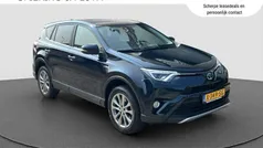 Blauw, metallic lak Gebruikt 2018 Toyota RAV4 Executive SUV | € 24.840 (Goede deal)