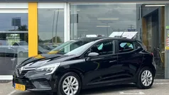 Zwart Gebruikt 2021 Renault Clio V Zen Hatchback | € 15.245 (Eerlijke prijs)