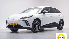 Gebruikt 2023 MG MG4 EV Luxury Hatchback | € 19.845 (Goede deal)
