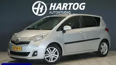 Grijs Gebruikt 2011 Toyota Verso-S MPV | € 6.350 (Eerlijke prijs)