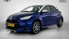 Blauw Gebruikt 2021 Toyota Yaris Hybrid Executive Hatchback | € 21.745 (Eerlijke prijs)