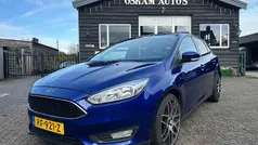Blauw Gebruikt 2017 Ford Focus Titanium Hatchback | € 9.450 (Eerlijke prijs)