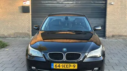 Zwart Gebruikt 2009 BMW 520 Sedan | € 5.950 (Eerlijke prijs)