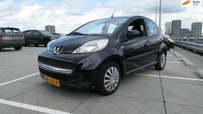 Occasion Peugeot 107 Urban Move 68 PK (50 kW) 2010 Hatchback