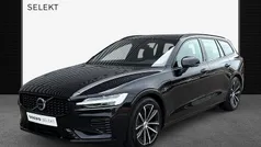 Zwart, metallic lak Gebruikt 2024 Volvo V60 Plus Stationwagen | € 47.400 (Eerlijke prijs)