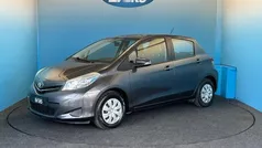Grijs Gebruikt 2014 Toyota Yaris Hatchback | € 7.990 (Goede deal)