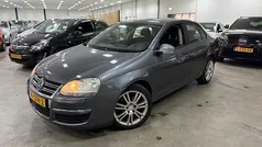 Grijs Gebruikt 2008 VW Jetta Trendline Sedan | € 3.499 (Eerlijke prijs)