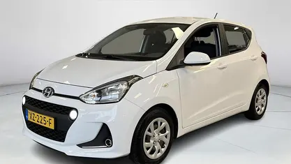 Wit Occasion 2019 Hyundai i10 Comfort Hatchback | € 9.640 (Eerlijke prijs)