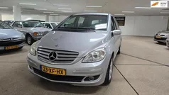 Grijs Gebruikt 2007 Mercedes B180 MPV | € 3.750 (Eerlijke prijs)