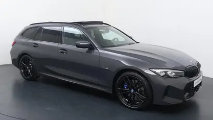 Grijs Gebruikt 2023 BMW 330 Stationwagen | € 35.840 (Goede deal)