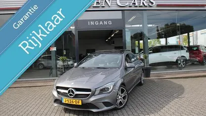 Grijs Occasion 2013 Mercedes CLA180 Edition 1 Sedan | € 16.950 (Eerlijke prijs)