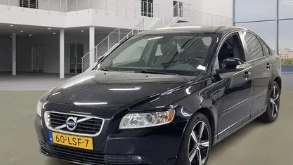 Zwart Gebruikt 2010 Volvo S40 Sedan | € 3.450 (Goede deal)