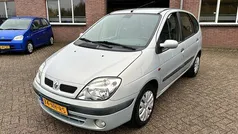 Gebruikt 2003 Renault Scénic MPV | € 1.490 (Eerlijke prijs)