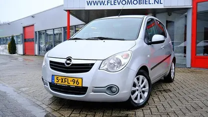 Gebruikt 2014 Opel Agila Hatchback | € 6.450 (Eerlijke prijs)