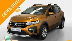 Oranje Gebruikt 2022 Dacia Sandero Comfort Hatchback | € 15.495 (Eerlijke prijs)