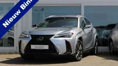 Gebruikt 2022 Lexus UX 250h Sport Line SUV | € 39.940 (Eerlijke prijs)