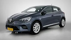Titaniumgrijs kpn Gebruikt 2021 Renault Clio V Intens Hatchback | € 13.745 (Eerlijke prijs)