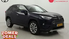 Blauw Gebruikt 2022 Toyota RAV4 Hybrid Executive SUV | € 43.999 (Eerlijke prijs)