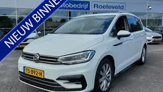 Gebruikt 2017 VW Touran Highline MPV | € 28.950 (Eerlijke prijs)