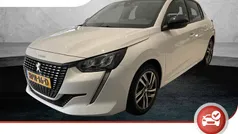 Wit Gebruikt 2022 Peugeot 208 Allure Hatchback | € 16.725 (Eerlijke prijs)