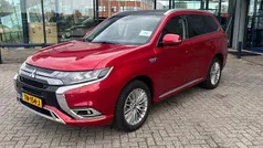 Gebruikt 2018 Mitsubishi Outlander P-HEV Intense SUV | € 21.850 (Eerlijke prijs)