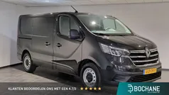 Zwart Gebruikt 2023 Renault Trafic Komfort Van | € 21.602 (Eerlijke prijs)