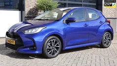 Blauw Gebruikt 2023 Toyota Yaris Hybrid Hatchback | € 23.650 (Eerlijke prijs)