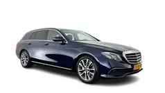 Cavansite blue metallic (blauw metallic) Gebruikt 2019 Mercedes E220 Premium Stationwagen | € 21.445 (Super prijs)