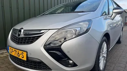 Grijs Gebruikt 2015 Opel Zafira Tourer Business MPV | € 7.199 (Eerlijke prijs)