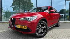 Rood Gebruikt 2017 Alfa Romeo Stelvio Super SUV | € 27.490 (Eerlijke prijs)