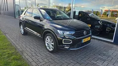 Zwart Gebruikt 2018 VW T-Roc Style SUV | € 17.950 (Eerlijke prijs)
