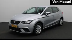 Grijs Gebruikt 2023 Seat Ibiza Business Hatchback | € 18.400 (Eerlijke prijs)