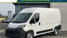 Wit Nieuw 2024 Peugeot Boxer Van | € 32.699 (Goede deal)