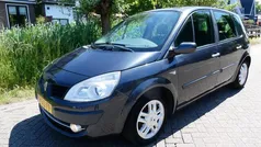 Gebruikt 2008 Renault Scénic II Komfort MPV | € 2.395 (Eerlijke prijs)
