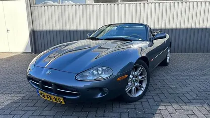Grijs Gebruikt 2000 Jaguar XK8 Cabriolet | € 13.888 (Eerlijke prijs)
