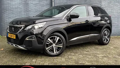 Zwart (metallic) Gebruikt 2019 Peugeot 3008 GT-line SUV | € 18.900 (Goede deal)