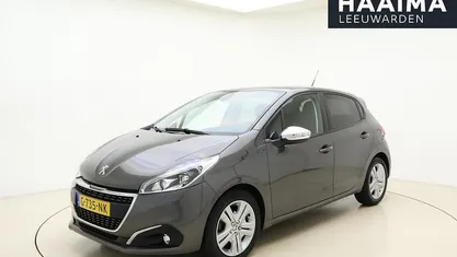 Occasion 2019 Peugeot 208 Signature Sky Hatchback | € 15.945 (Goede deal)
