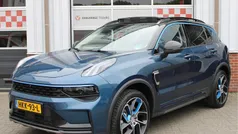 Blauw, metallic lak Gebruikt 2022 Lynk & Co 01 SUV | € 25.995 (Eerlijke prijs)