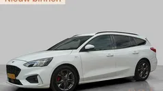 Wit Gebruikt 2022 Ford Focus Business Edition Stationwagen | € 16.178 (Eerlijke prijs)