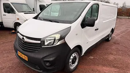 Wit Occasion 2017 Opel Vivaro Edition MPV | € 6.950 (Eerlijke prijs)