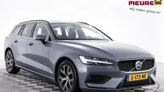 Grijs Gebruikt 2023 Volvo V60 Core Stationwagen | € 34.990 (Super prijs)