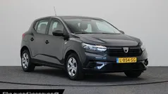 Grijs Gebruikt 2021 Dacia Sandero Essentiel Hatchback | € 12.940 (Goede deal)