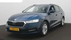 Blauw Gebruikt 2021 Skoda Octavia Business Line Stationwagen | € 17.900 (Eerlijke prijs)