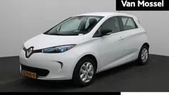 Ijswit 369 Gebruikt 2019 Renault Zoe Life Hatchback | € 10.440 (Eerlijke prijs)