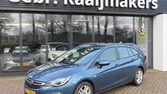 Blauw Gebruikt 2017 Opel Astra Edition Stationwagen | € 5.450 (Eerlijke prijs)