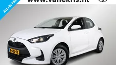 Wit Gebruikt 2021 Toyota Yaris Active Hatchback | € 15.949 (Eerlijke prijs)