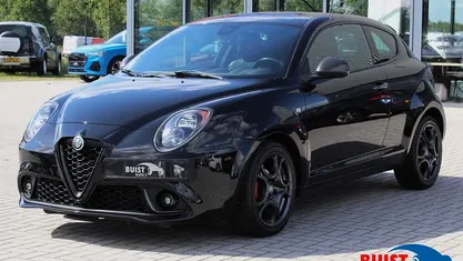Zwart Occasion 2019 Alfa Romeo MiTo Hatchback | € 11.450 (Eerlijke prijs)