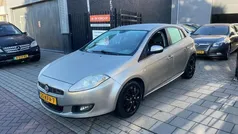 Grijs, metallic lak Gebruikt 2009 Fiat Bravo Emotion Hatchback | € 3.499 (Eerlijke prijs)